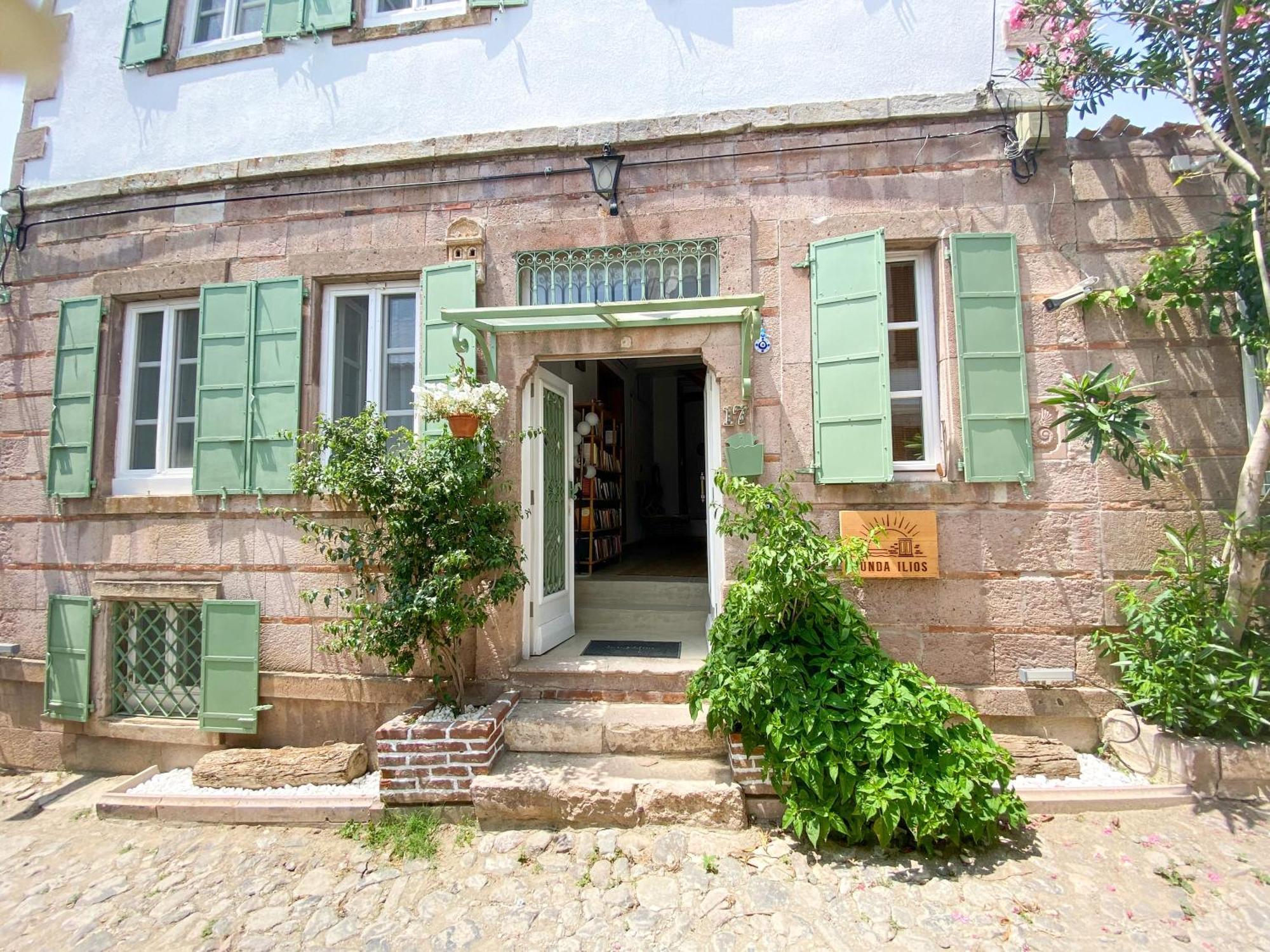 ホテル Cunda Ilios Ayvalı エクステリア 写真