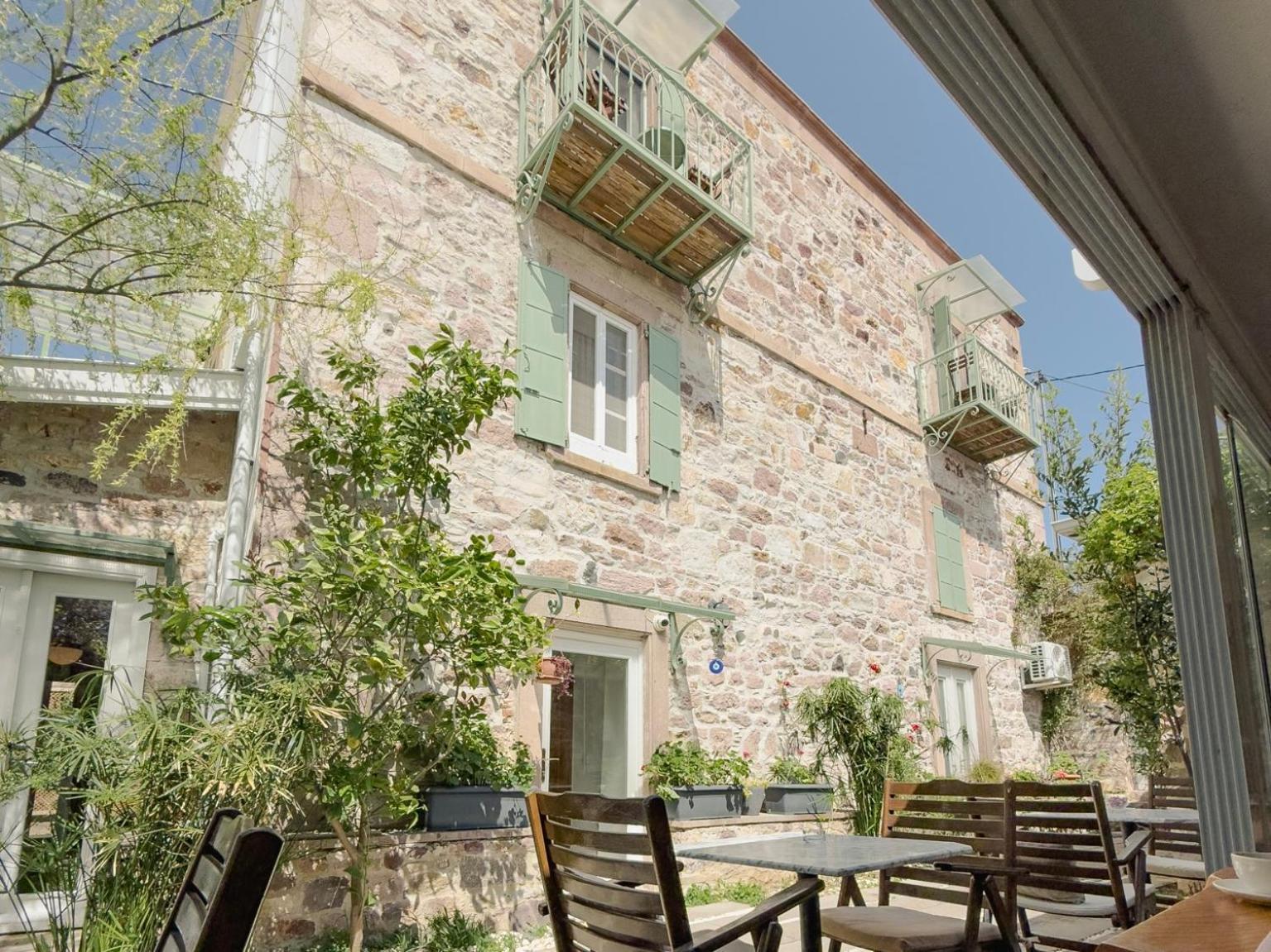 ホテル Cunda Ilios Ayvalı エクステリア 写真