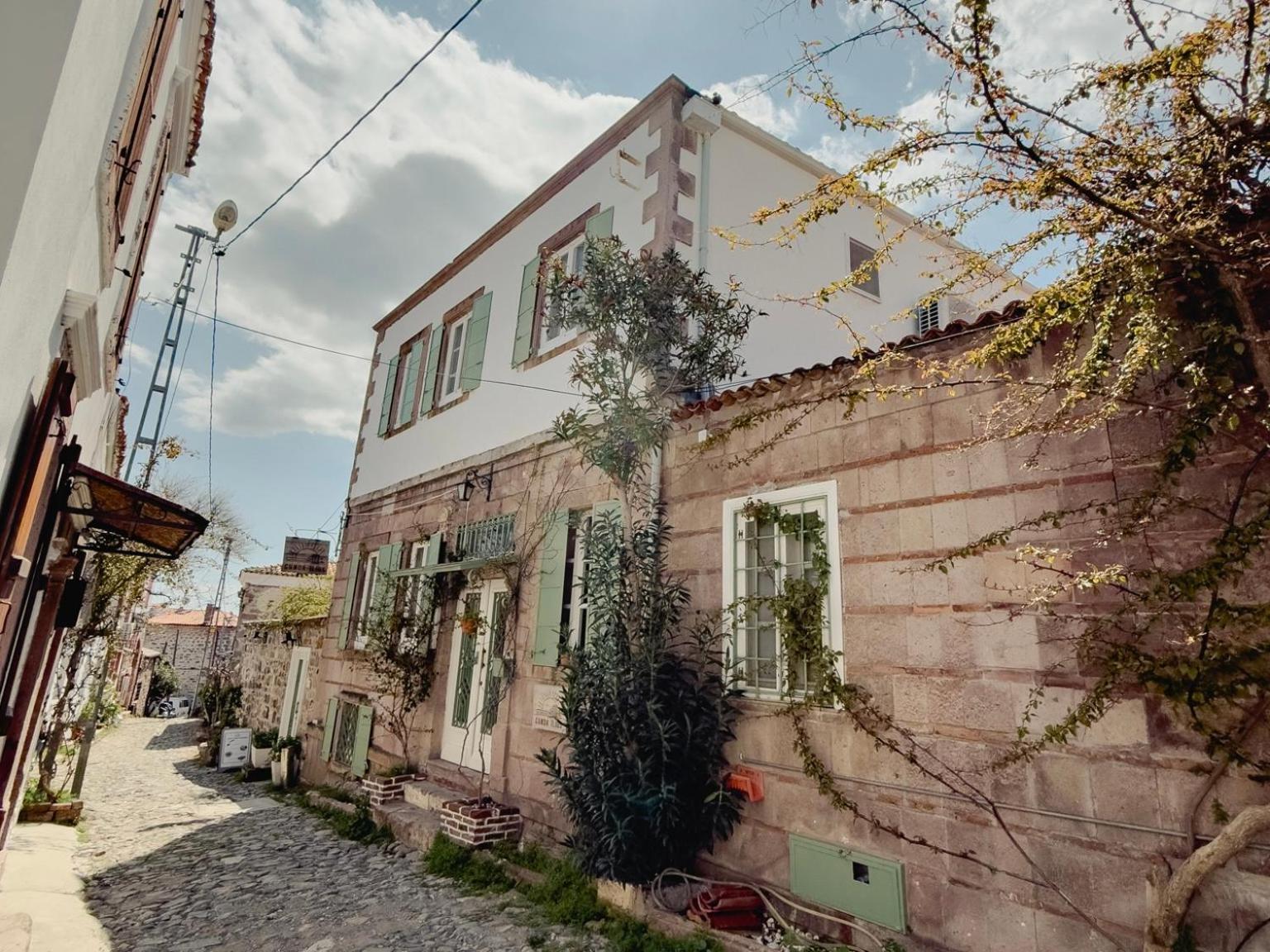 ホテル Cunda Ilios Ayvalı エクステリア 写真